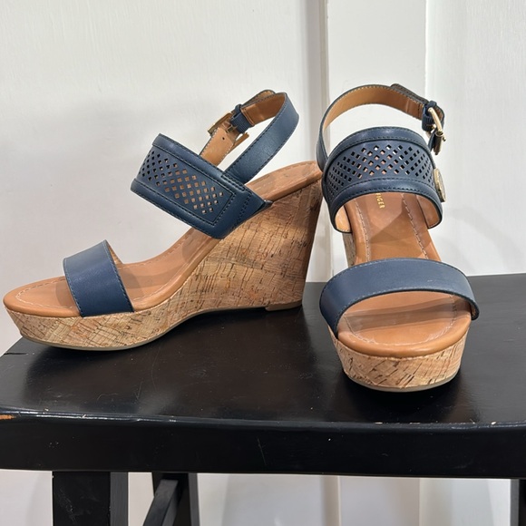 Tommy Hilfiger - Wedges Womens size 7.5 - Picture 3 of 10